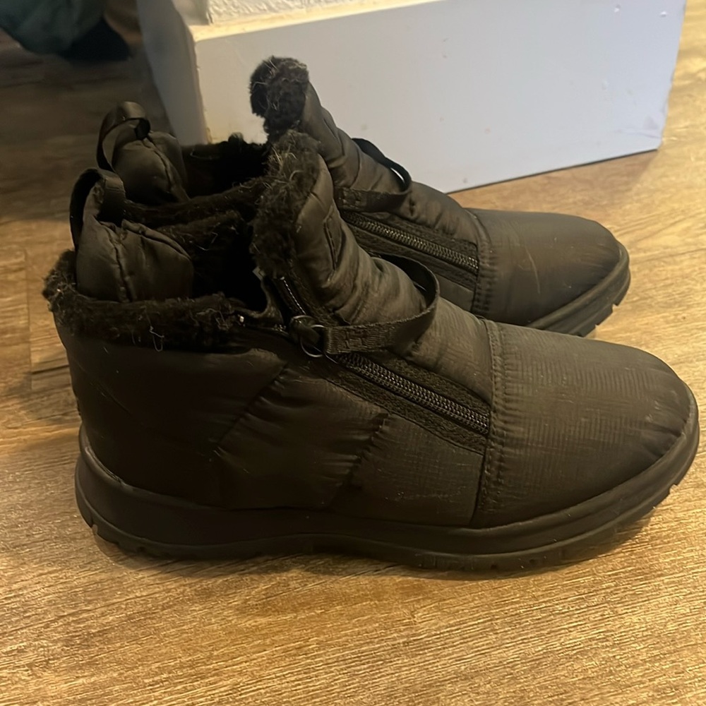Insulated Ugg Boots